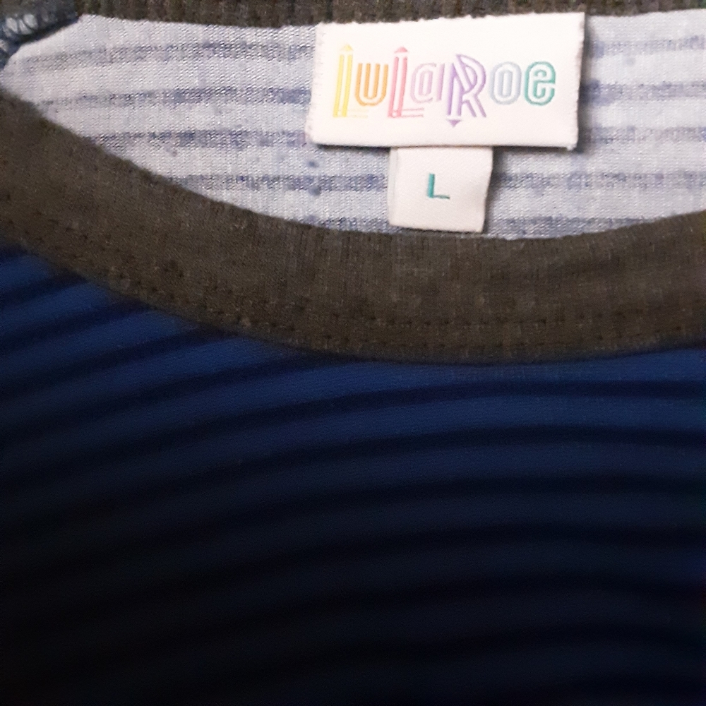 Lularoe Top Randy Baseball Style Raglan Sleeve Scoop Neck Size Large EUC - Picture 8 of 9